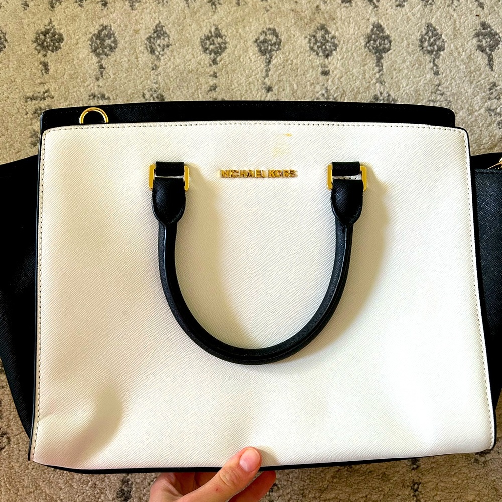 Michael Kors purse